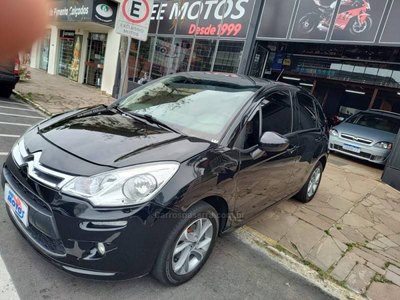 CITROËN - C3 - 2013/2014 - Preta - R$ 36.900,00