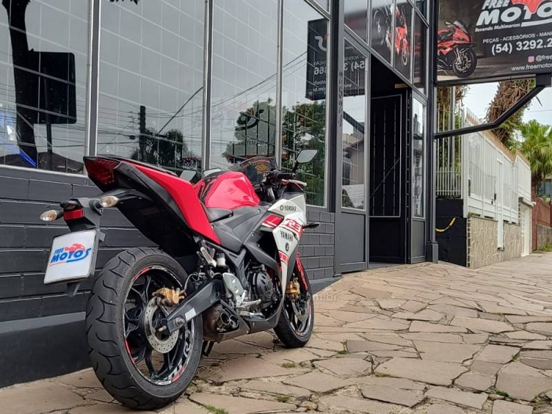 YAMAHA - YZF - 2015/2016 - Vermelha - Sob Consulta