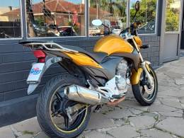 HONDA - CB 300R - 2009/2010 - Dourada - Sob Consulta