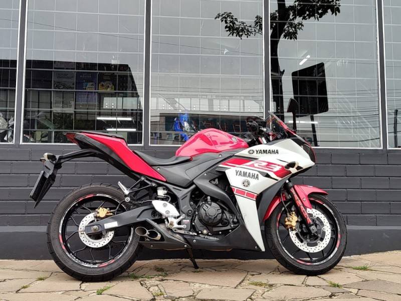 YAMAHA - YZF - 2015/2016 - Vermelha - Sob Consulta