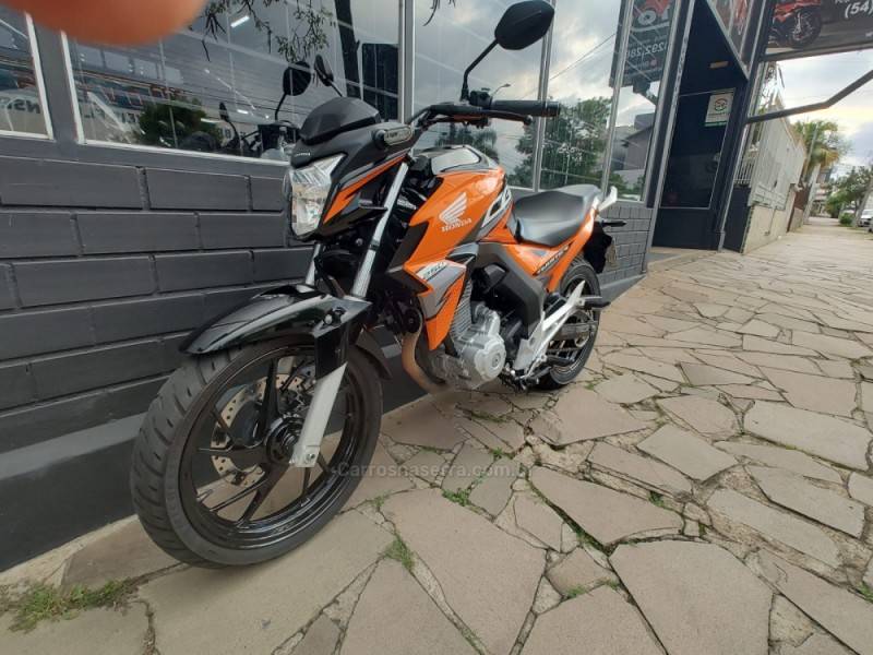 HONDA - CB 250F TWISTER - 2018/2019 - Laranja - Sob Consulta