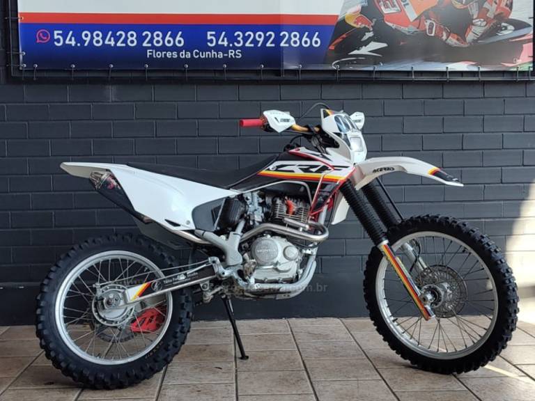 HONDA - CRF 230F - 2018/2019 - Vermelha - R$ 19.900,00