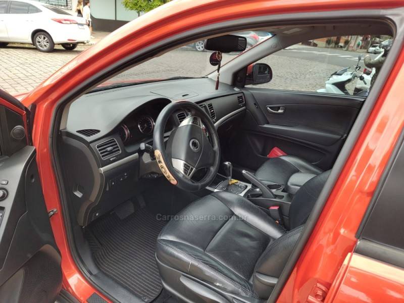 SSANGYONG - KORANDO - 2011/2012 - Vermelha - R$ 48.900,00