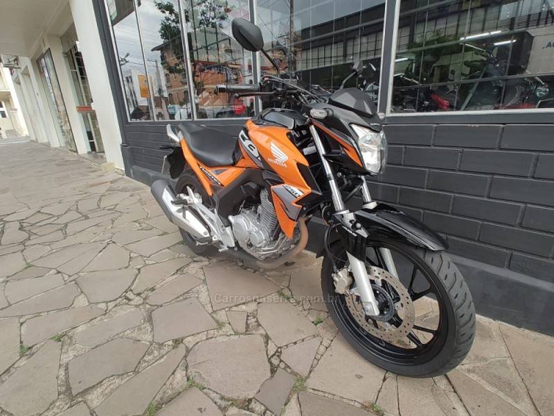 HONDA - CB 250F TWISTER - 2018/2019 - Laranja - Sob Consulta