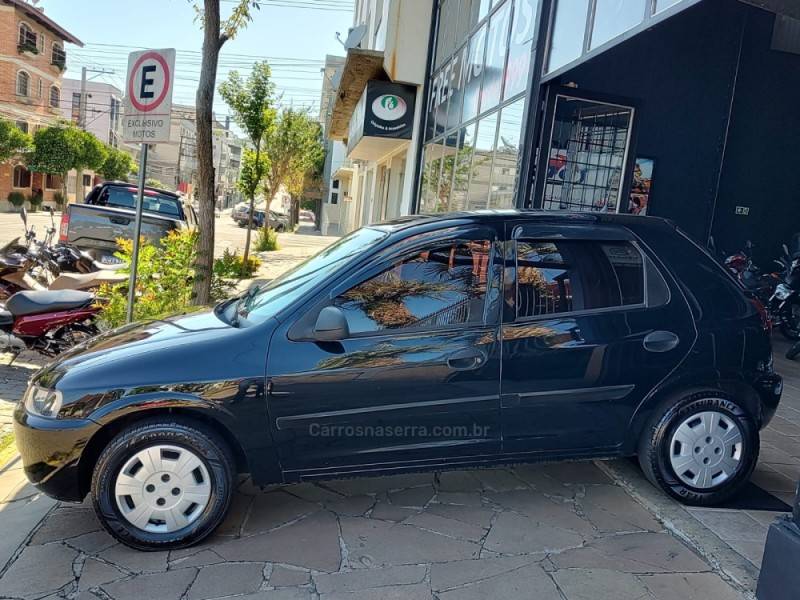 CHEVROLET - CELTA - 2004/2005 - Preta - Sob Consulta