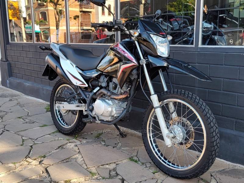 HONDA - NXR 150 - 2014/2014 - Preta - R$ 13.900,00