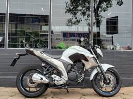 YAMAHA - FAZER - 2018/2018 - Branca - Sob Consulta