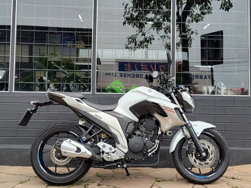YAMAHA - FAZER - 2018/2018 - Branca - Sob Consulta