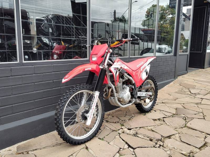 HONDA - CRF 250F - 2023/2023 - Vermelha - Sob Consulta