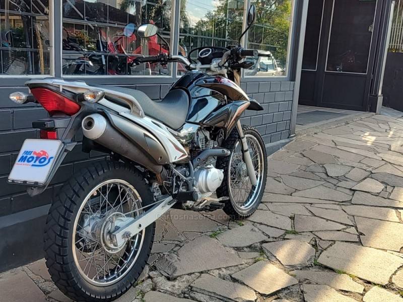 HONDA - NXR 150 - 2014/2014 - Preta - R$ 13.900,00